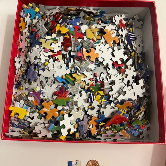 Re-Marks 1000 Piece Rainy Day Umbrella Jigsaw Puzzle 19.25" x 26.75" - Picture 3 of 11